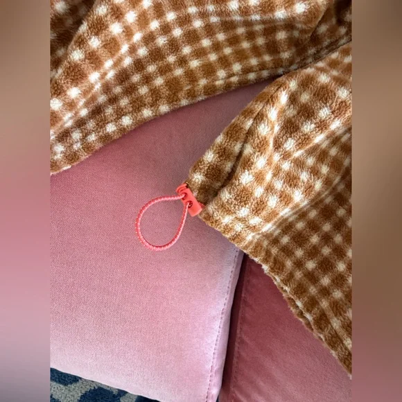 The Great outdoors fleece NWOT small - Picture 4 of 4